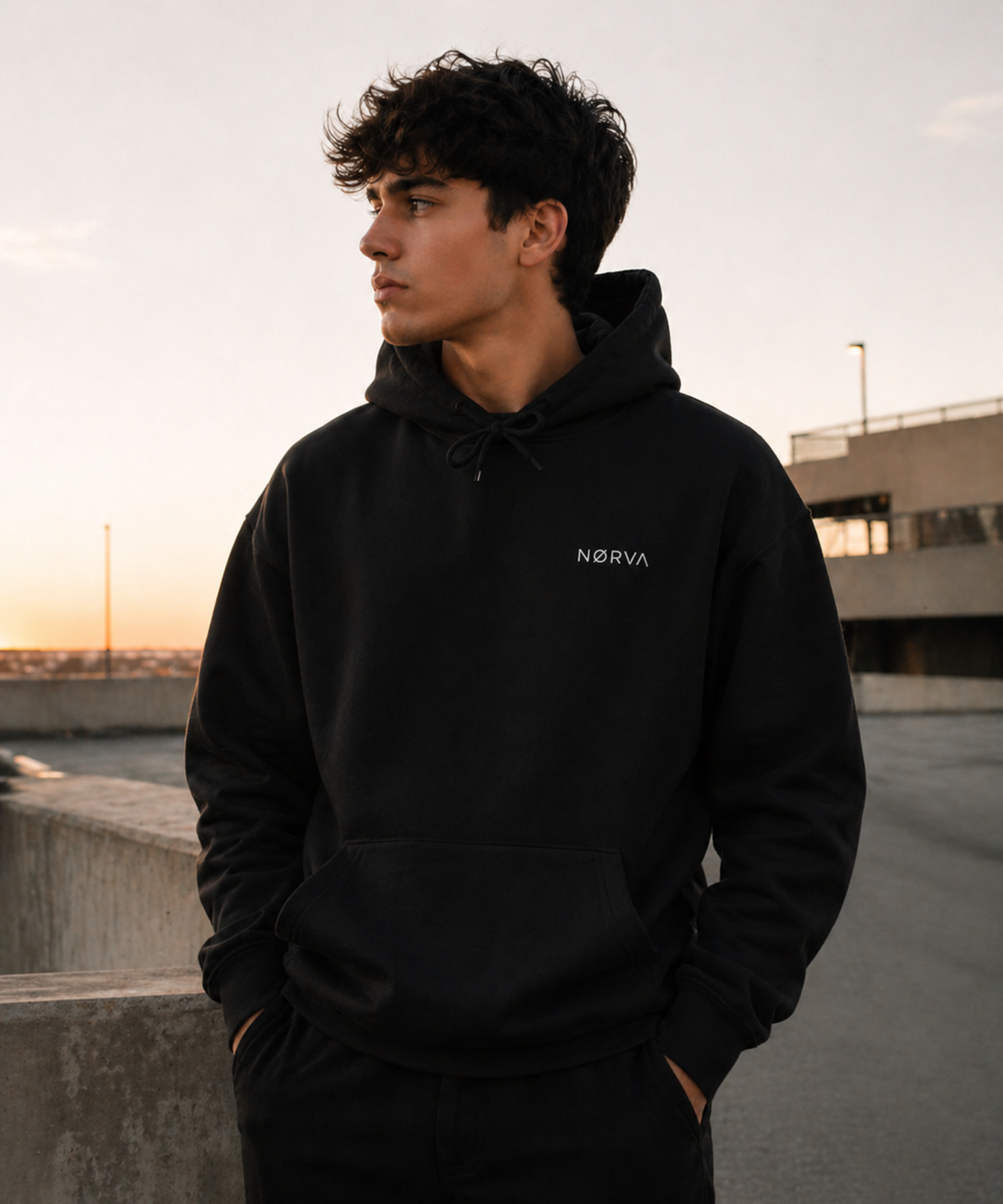 NØRVA Essential Hoodie Black