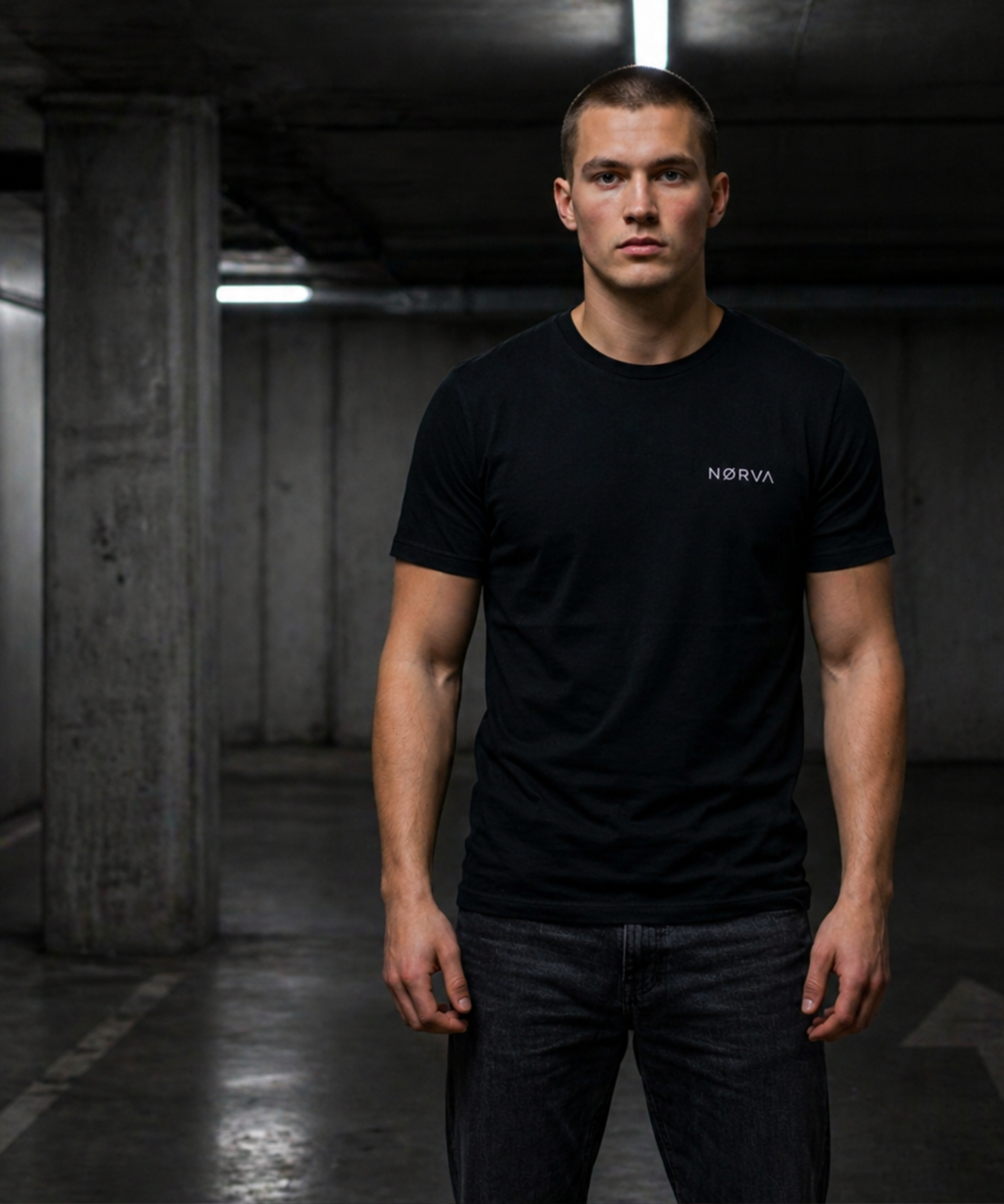 NØRVA Essential Black Tee – Minimal Streetwear