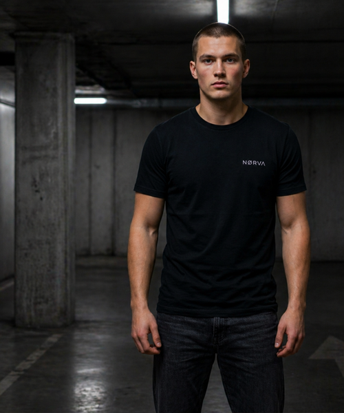 NØRVA Essential Black Tee – Minimal Streetwear